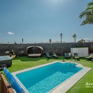 Sea Breeze Jarea Villa
